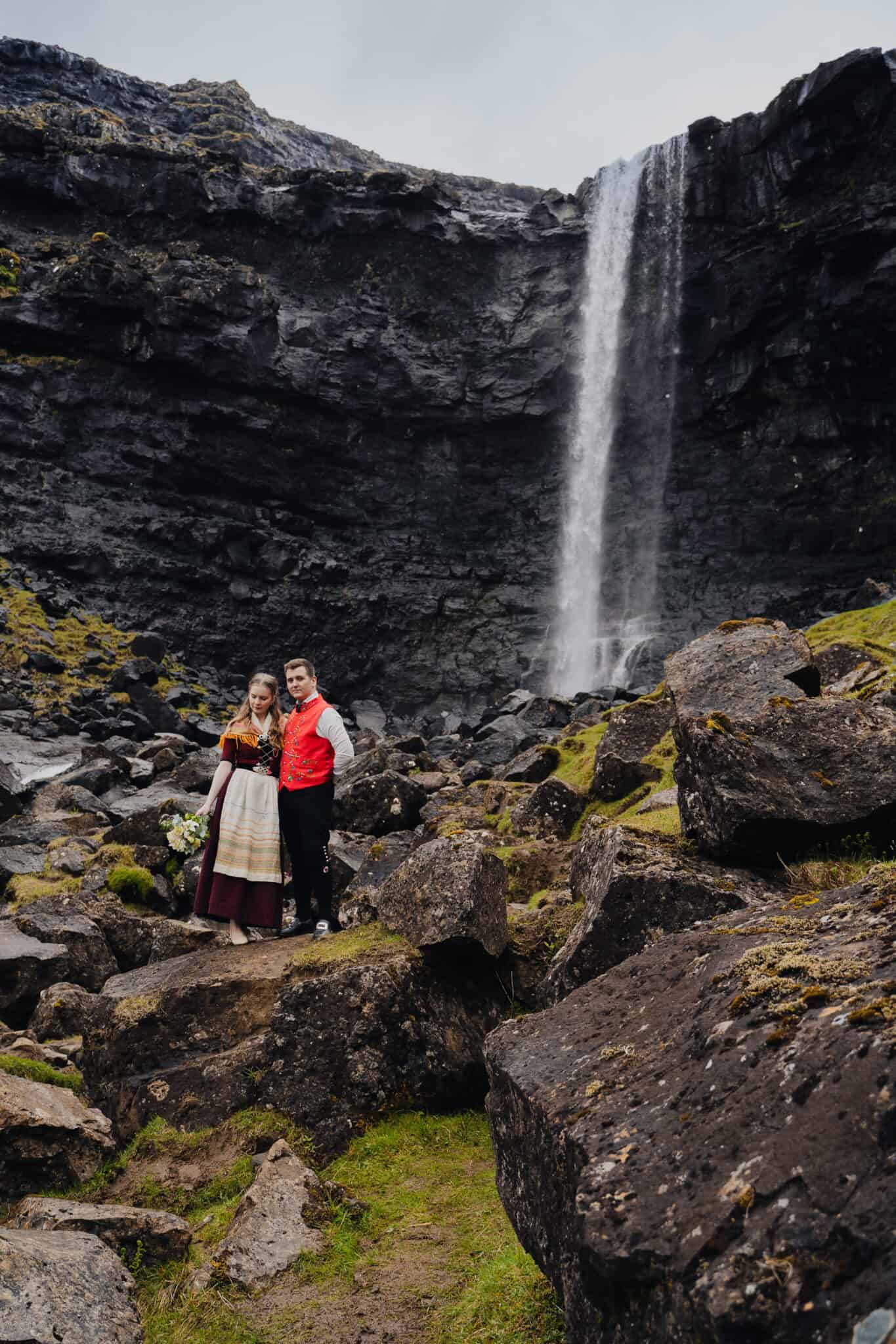 fossa-waterfall-faroe-islands-wedding-photography